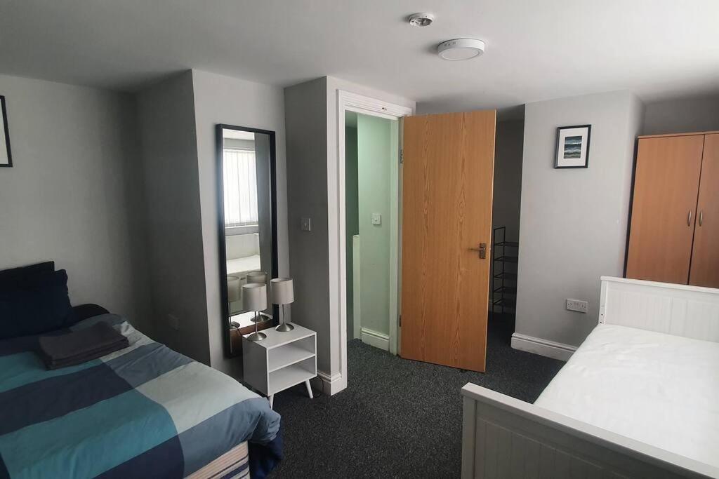 1 Bedroom Flat, Sleeps Up To 5Ppl, City Center Κάρντιφ Εξωτερικό φωτογραφία